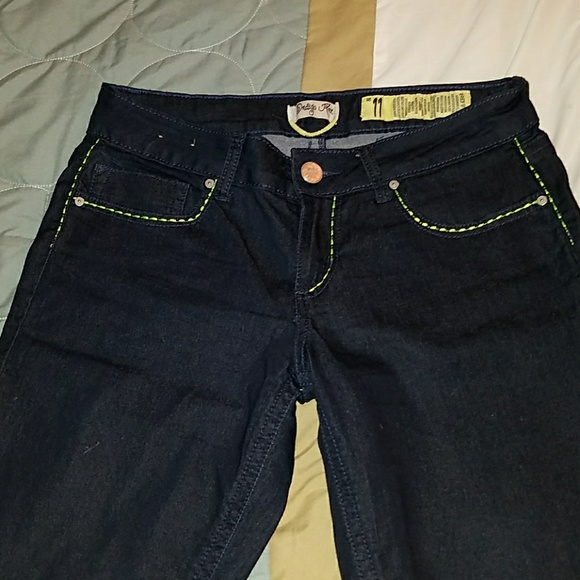 Jeans - Picture 2 of 3